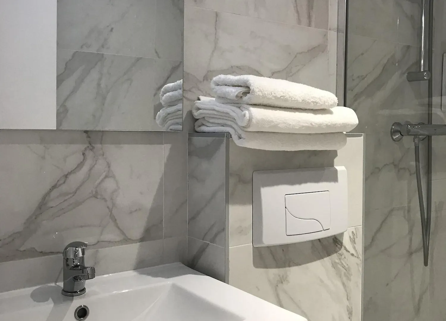 Luxelthe Hotel Paris