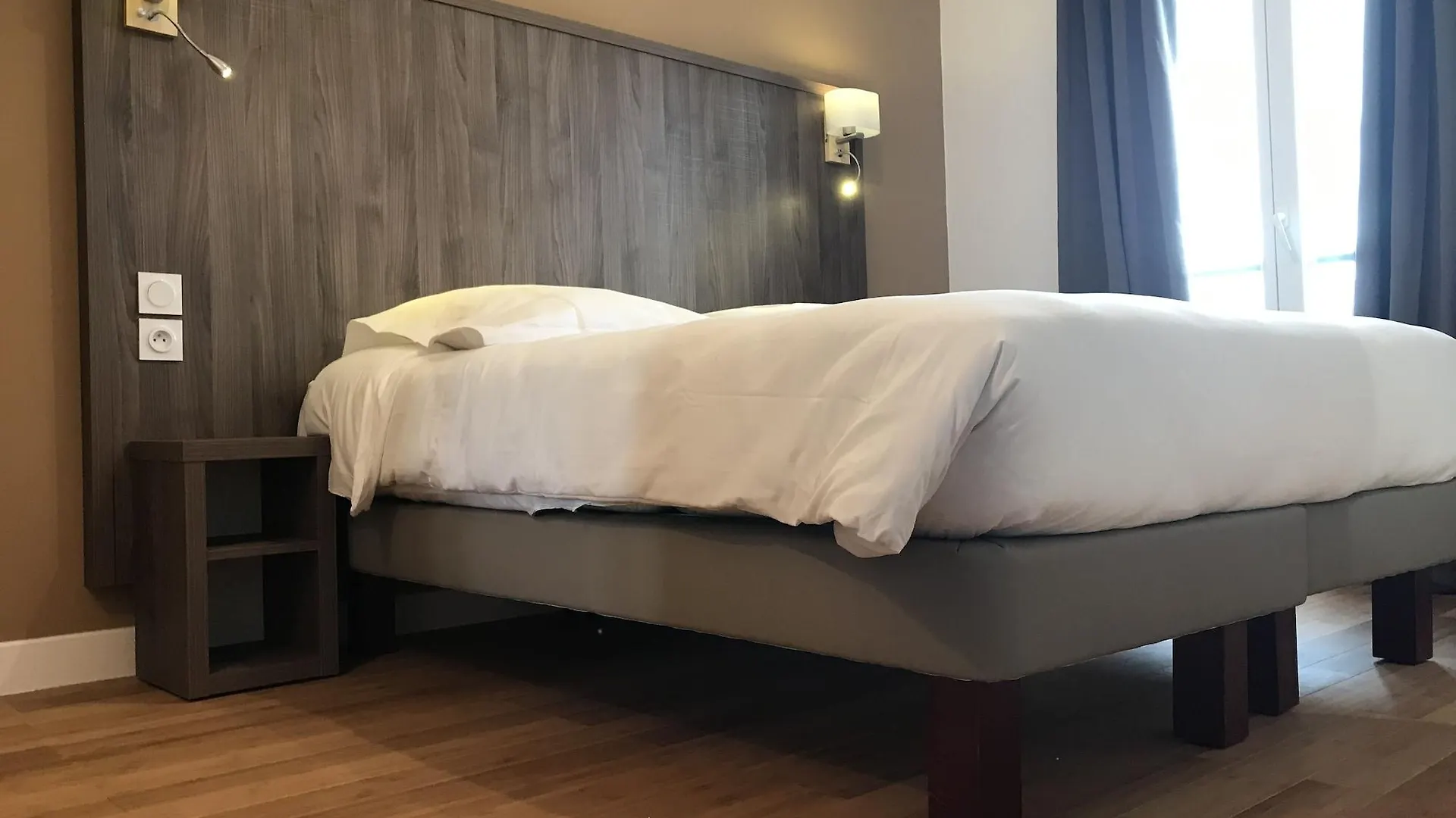 Hotel Luxelthe Parigi 2*,  Francia