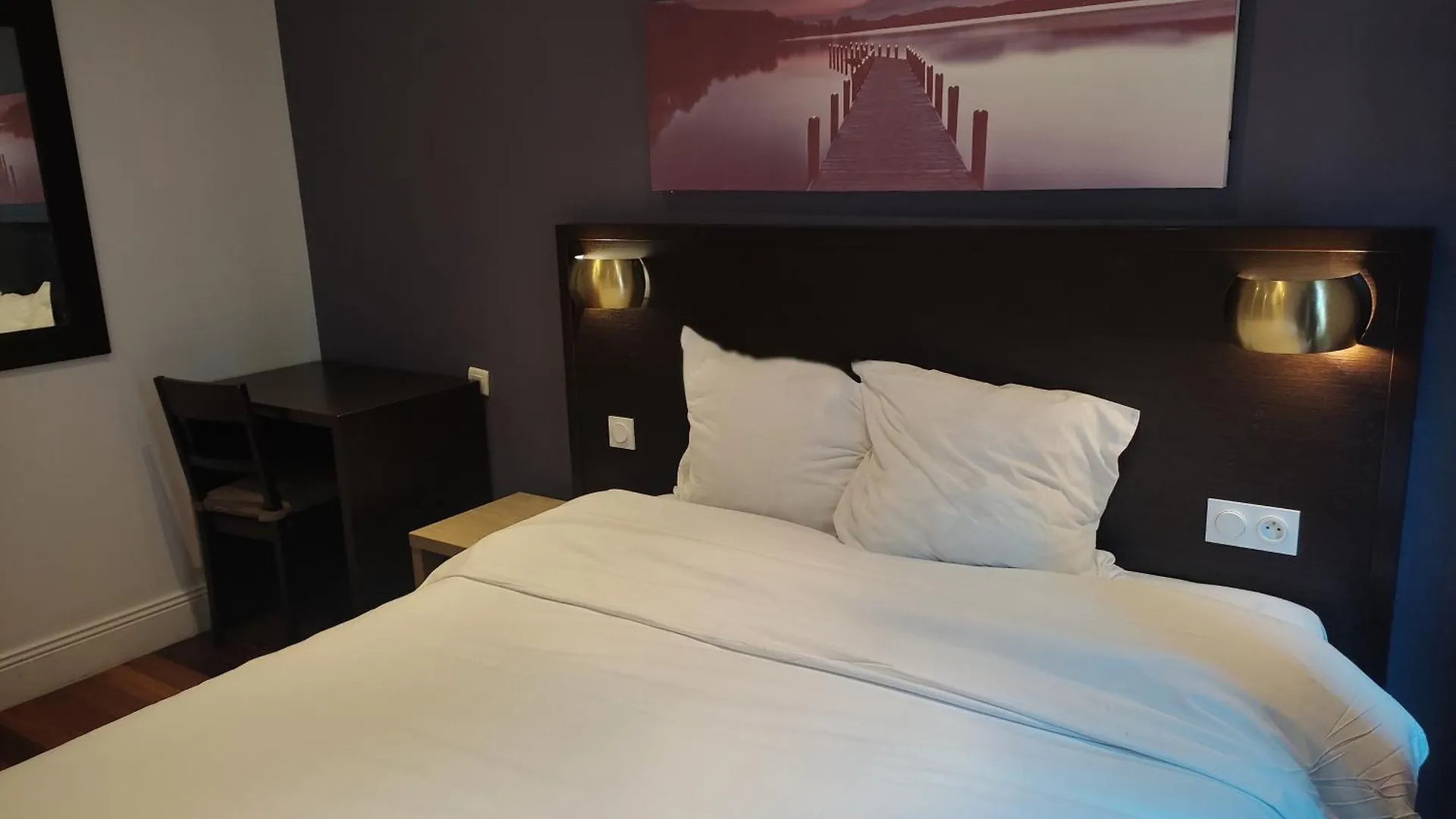 Luxelthe Hotel Paris 2*,