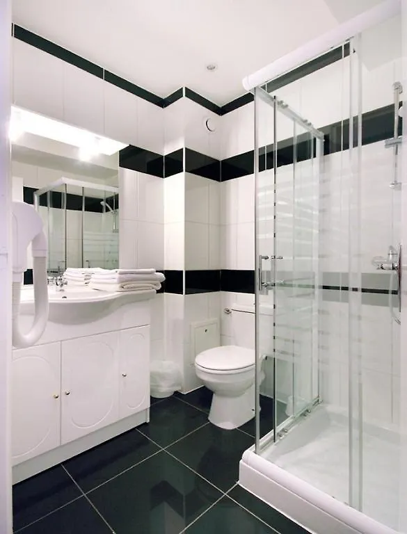 Luxelthe Hotel Paris 2*,  France