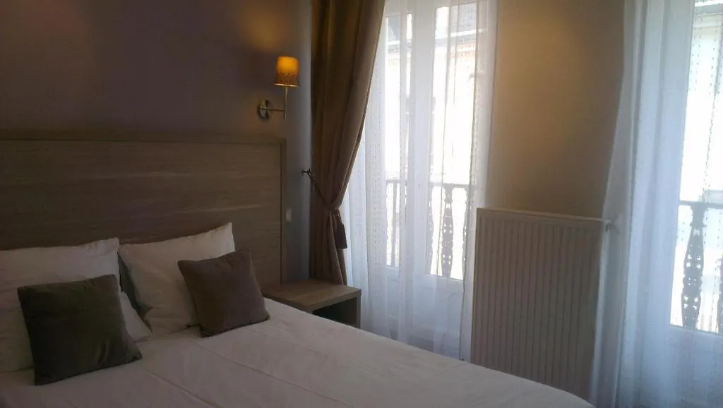 Hotel Luxelthe Parigi
